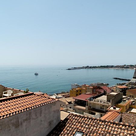 Nick & Santo'S Holiday Homes B&B Giardini Naxos Exterior foto