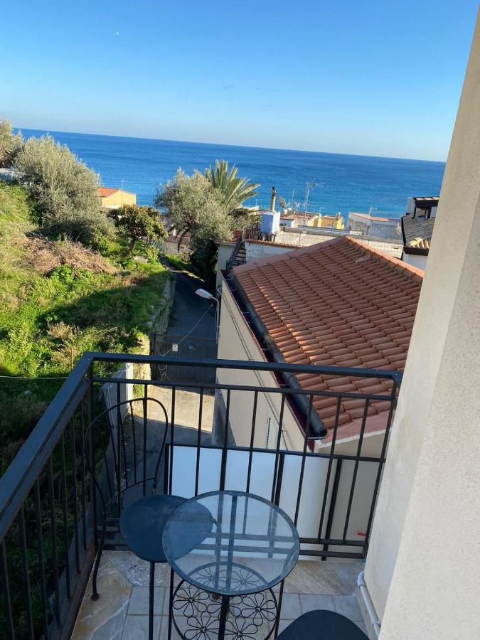 Nick & Santo'S Holiday Homes B&B Giardini Naxos Exterior foto